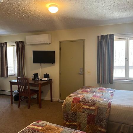 The Upper Pass Lodge Londonderry Esterno foto